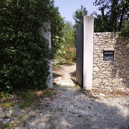 아파트 Le Mazet, Cocon Dans La Garrigue 님